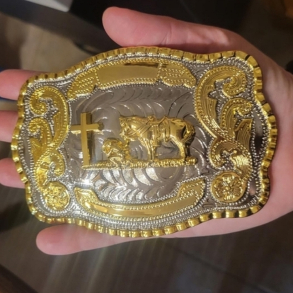 New Large 5.9" cowboy kneeling at cross with horse Belt buckle